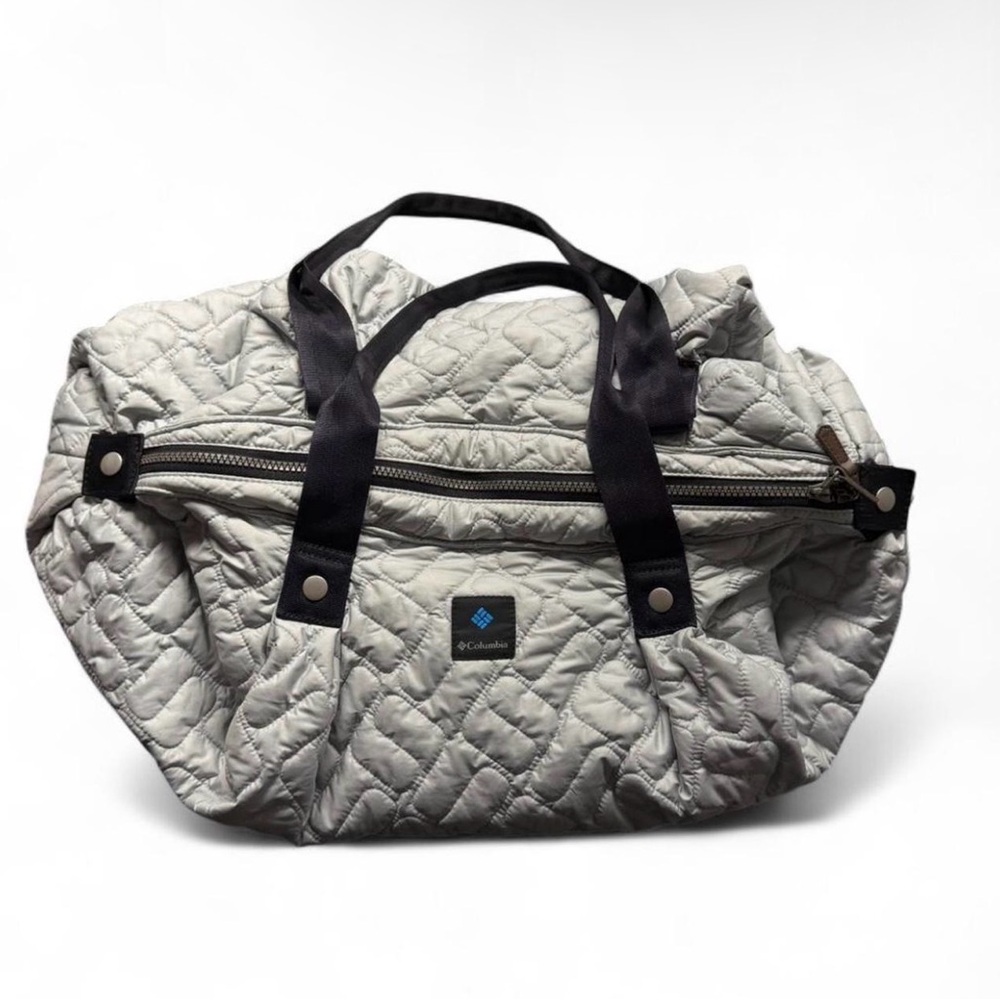 Columbia Quilted Tote Bag in Light Gray with Black Handles